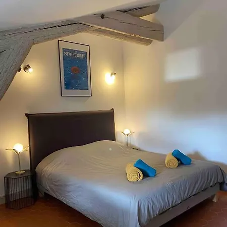 Apartment De Charme Au Coeur D'avignon
